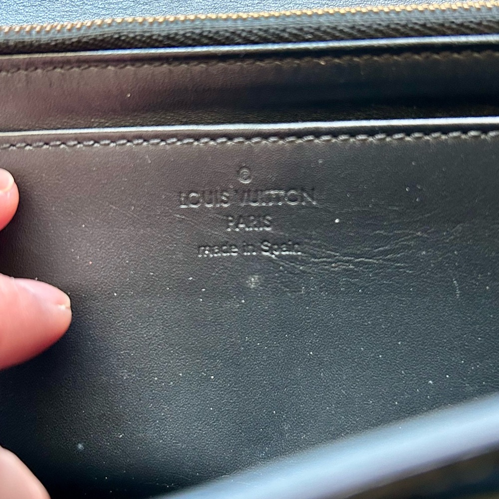 Louis Vuitton Louise Patent Leather Wallet Gold Black Limited Edition - Picture 4 of 8